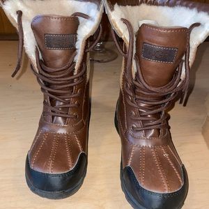 Boy ugg boots